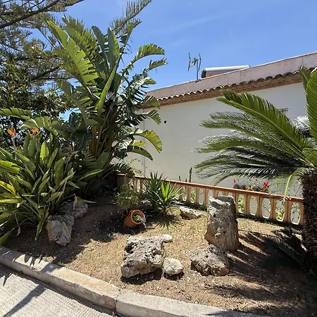 Villa Canestel *