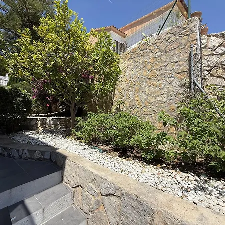 Villa Canestel *